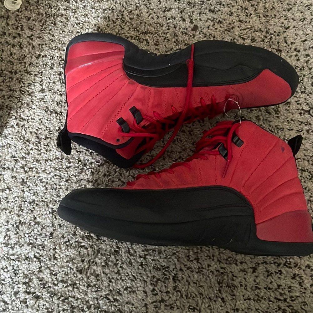 Air Jordan 12 Retro Reverse Flu Game Mens